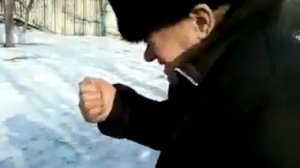 Мой дедушка чихает)) ржака)) !