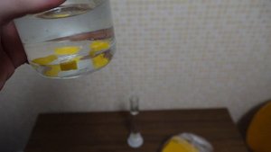 Как определить натуральный пчелиный воск