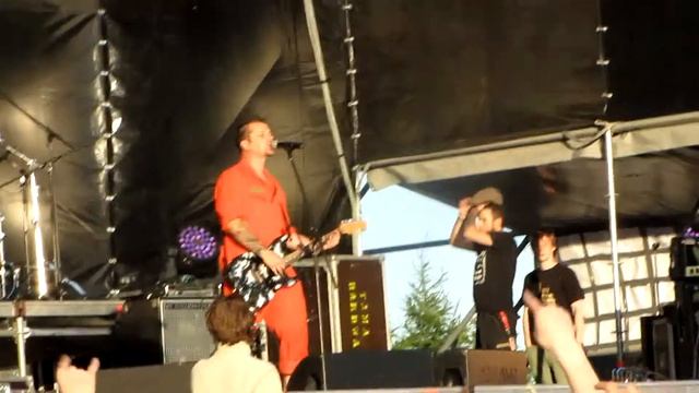 Пилот - Сегодняшним днем смотреть онлайн