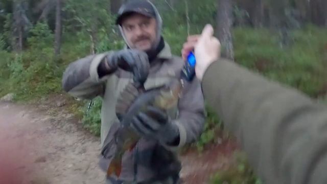 Поймал Приготовил и Съел | Живем на Озере в Кольской Тайге | Рыболовные Приключения на Кольском смотреть онлайн