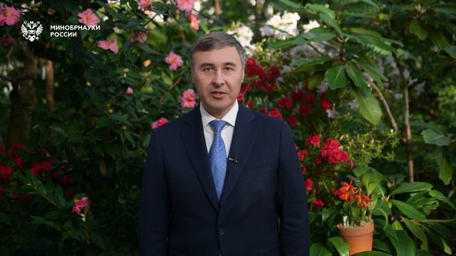Валерий Фальков поздравляет с Международным женским днем смотреть онлайн