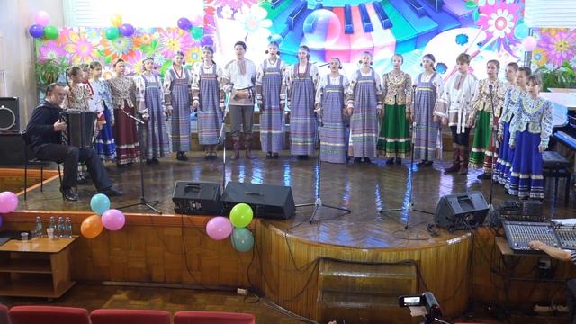 Народный хор "Оберег" ДШИ - Молитва о России смотреть онлайн