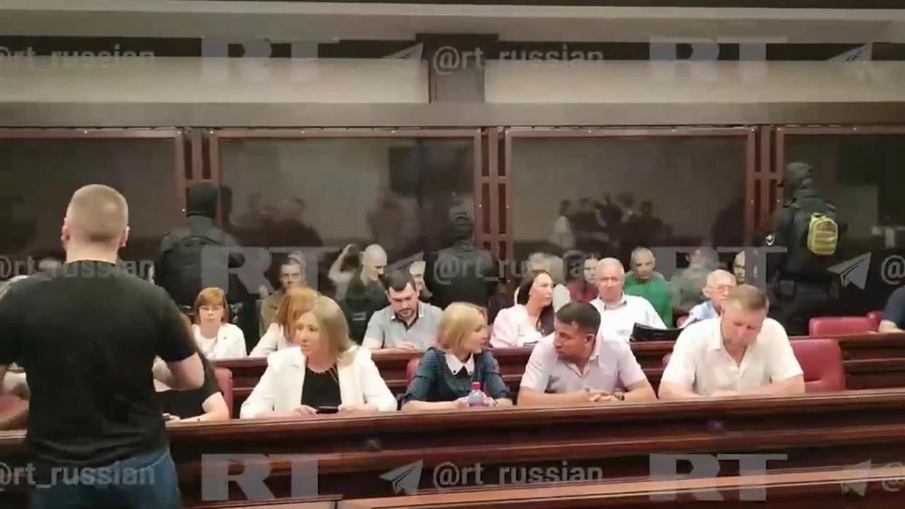 В Ростове-на-Дону судят украинских боевиков запрещенного "Азова"