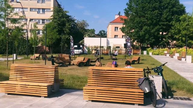 Co tu się odbywa? - Andriej Kotin (Plac Teatralny) смотреть онлайн