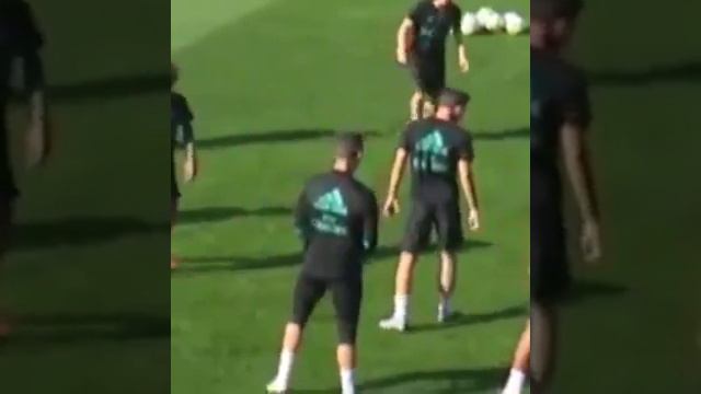 Cristiano Ronaldo nutmeg Borja Mayoral career in training,watch out for Marcelo reaction.