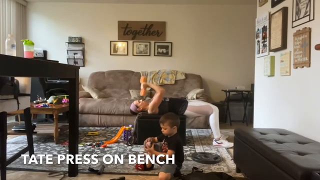 Mommy and Me Workout Cardio and Strength Training смотреть онлайн