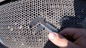 Тыквоуборочный комбайн. Особенности конструкции /Pumpkin harvester