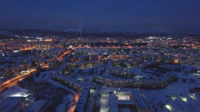 Ждущая - Памятник в Мурманске. Тем кто умеет ждать. тем кто ждал, ждет и будет ждать. смотреть онлайн