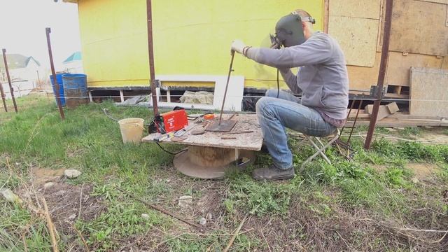 Закладные шпильки для крепления мауэрлата .
