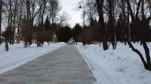 Заправщицу уволили за то, что выручила бензином старика на Запоре… Все смеялись, а когда он вернулс