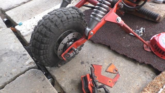 Минимото " Бабский" . 100 кубов + цетробежное сцепление. смотреть онлайн