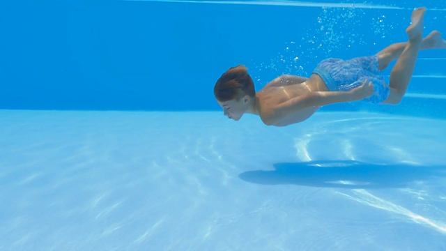 VilaBaleira Hotel Funchal I ENG смотреть онлайн