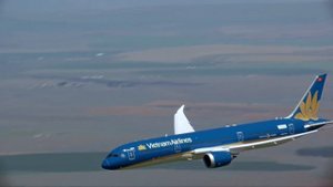 Boeing Vietnam Airlines 787-9 Dreamliner Vertical Takeoff & Steep Turns 2015 Paris Air Show Prep