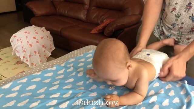 Комплекс ежедневной гимнастики для малыша с 6 месяцев смотреть онлайн