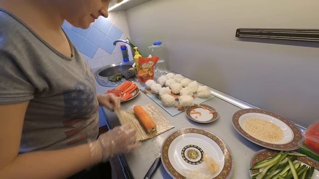 Готовлю роллы на Рождество.Наш рекорд!07.01.19.Абхазия.Сухум смотреть онлайн