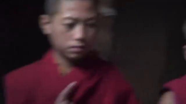 Пуджа маленьких лам в Ламаюру Гонпа, Ладакх. смотреть онлайн