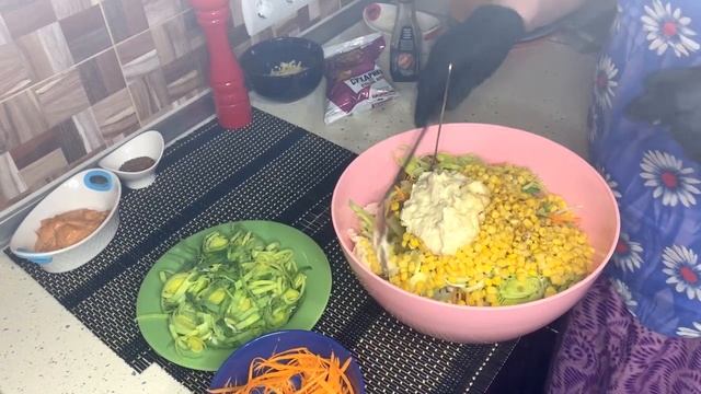 Праздничный салат "Курятник". Авторский рецепт. holiday ? salad tatil salatası տոնական աղցան סלט חג смотреть онлайн