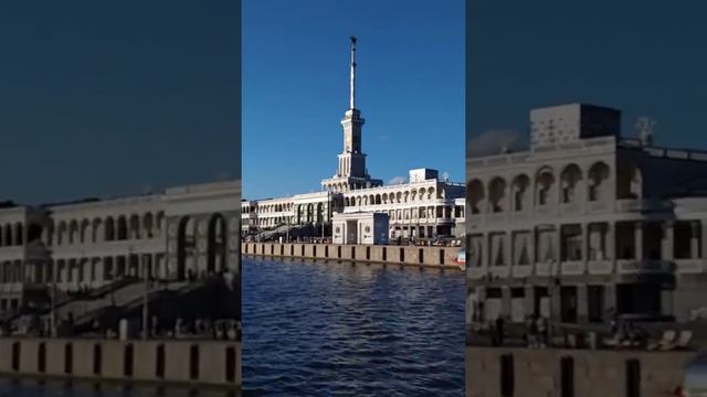 Отплываем от речного вокзала на Москва реке