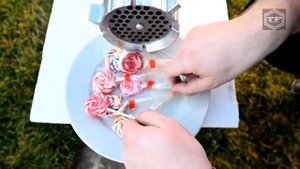 Чупа-чупсы против мясорубки
