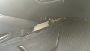BMW 520 F10 Центральный замок закрытые только водитильскую дверь. Ошибка 80209B.