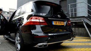Mercedes Benz ML 63 AMG W166 Loud Revving Acceleration