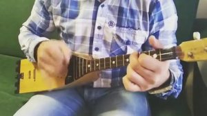 Пахурдин Ихивов . Агъач къомуз . Пандур . Кумыкская песня