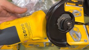 Máy mài pin dewalt DCG409 VSN điều tốc 3tr5  #DCG409VSN | dewalt #DCB184G 1tr4 0962232180