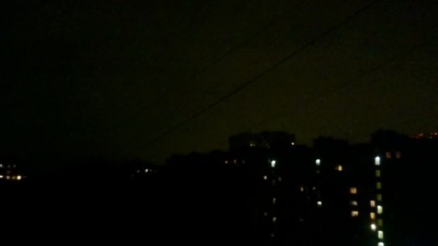 ГРОЗА В МОСКВЕ УТИХАЕТ МОЛНИИ СЕЙЧАС 13.07.16 смотреть онлайн