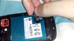 Samsung galaxy S3 mini I8200 вставить карту памяти