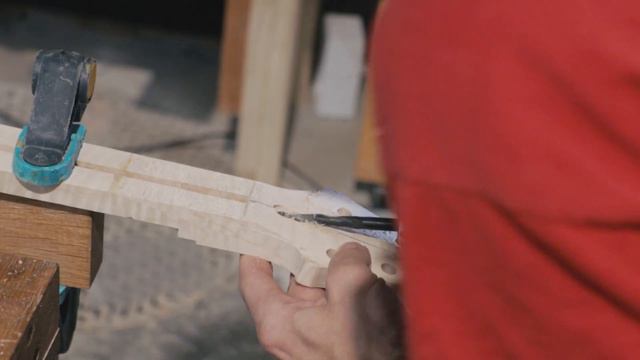 Stratovolox : a fender Stratocaster with setneck, reverse headstock. Full build from scratch смотреть онлайн