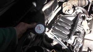 Не работает один цилиндр,но только на холостых.