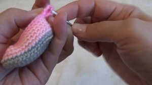 Вяжем туфельки для куклы: часть 2. (crochet shoes, мастер-класс)