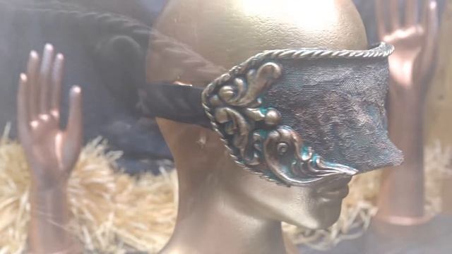 Маскарадная маска в венецианском стиле. Демо для образца. смотреть онлайн