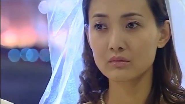 MUTLISUB【暮色情人/Twilight】▶EP 01?新婚前夕，#贾静雯#遭男友和闺蜜的双重背叛?心灰意冷酒吧买醉?#池珍熙#暖心呵护?再度告白，贾静雯暧昧回应?#贾静雯#池珍熙#暮色心约