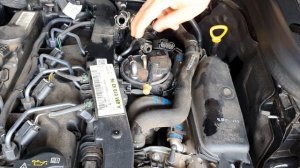 Mercedes-Benz GLC 250d Fuel Filter Replacement OM651