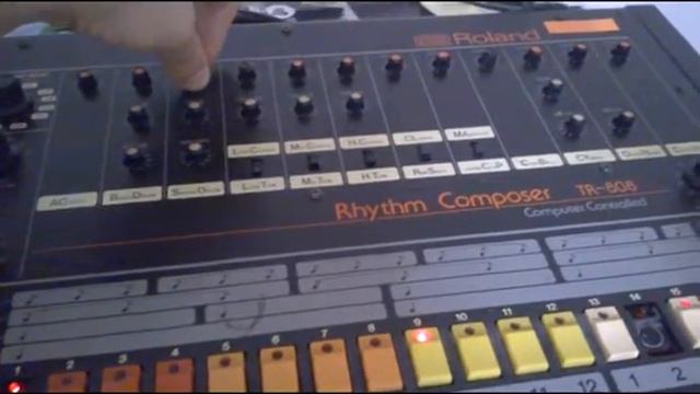 TR 808 Jam смотреть онлайн
