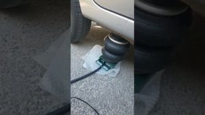 Пневмодомкрат