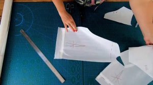 Модный летний комбинезон свободного кроя. Моделирование, раскрой и первая примерка.mp4