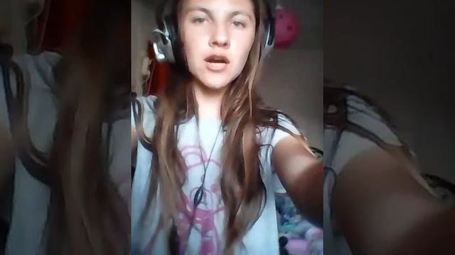 Песня про маму А я игрушек не замечаю смотреть онлайн