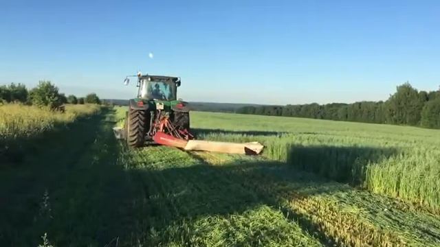 Покос овса на поле SK2 смотреть онлайн