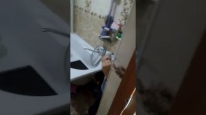 Ребенок бьёт няню