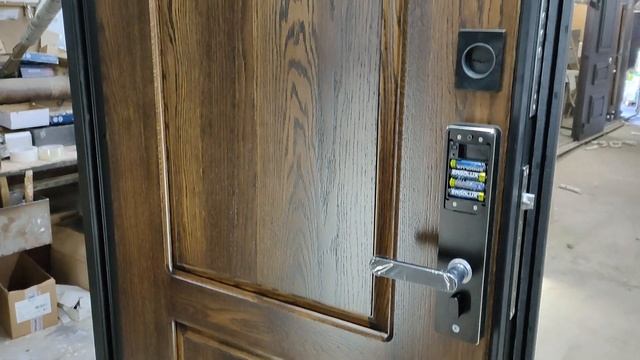 Термодверь с панелями ПД-7 и капителью из массива дуба. Тонировка Т19+С01