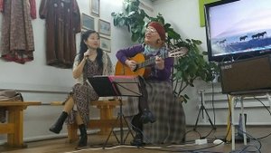 "Две женщины" (Т. и С. Никитины), исполняет дуэт "Шаль". Центр "Ганга", 2023 г.