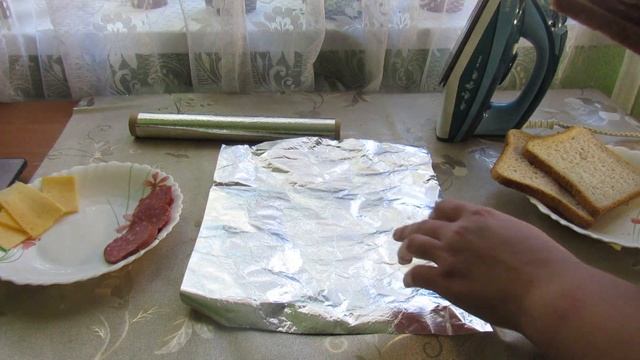 ЛАЙФХАК. ГОРЯЧИЙ БУТЕРБРОД БЕЗ МИКРОВОЛНОВКИ