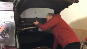 Renault Megane 3. Как снять пластик с ляды багажника.