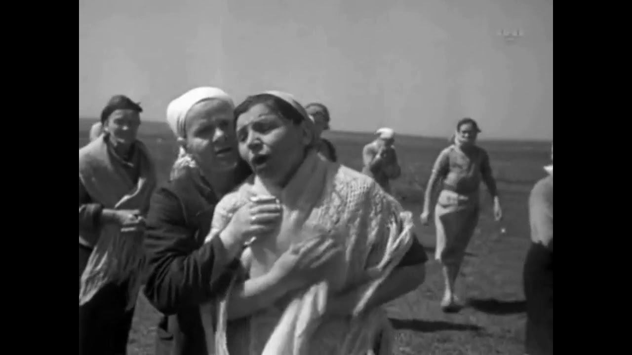 Зверства гитлеровцев в совхозе "Красный". Съемка 21-23 апреля 1944 (оператор И. Запорожский) смотреть онлайн