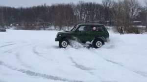 Дрифт на Ниве Клён 130 сил