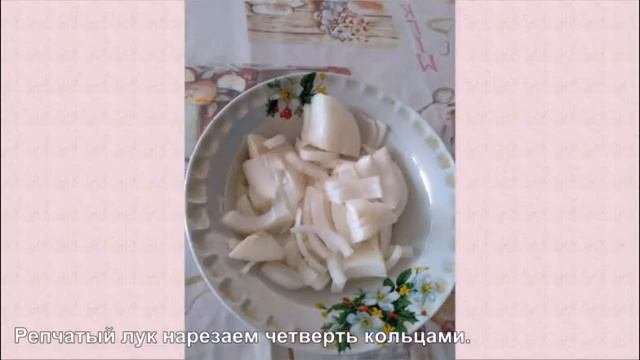 Печень свиная жареная с луком и морковью