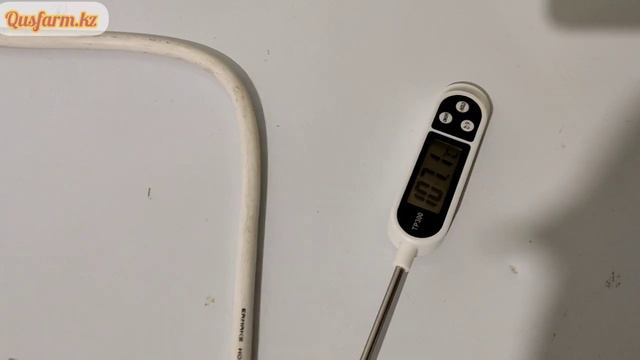 Греющий кабель из углеродного волокна 17,33 Ома на 12 вольт тест для воды смотреть онлайн