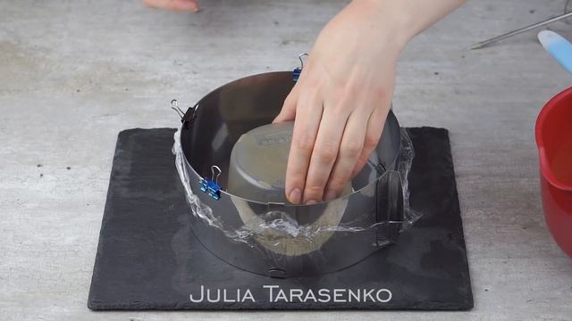 Муссовый торт с Маскарпоне, апельсином и брауни